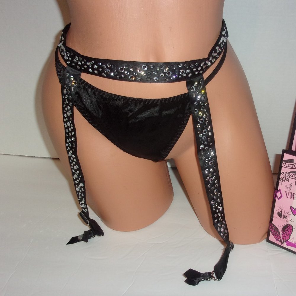 Victoria's Secret Luxe Lingerie garter & v-string